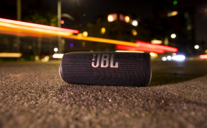 JBL Charge 5 vs JBL Flip 6 différence JBL Charge 5 vs JBL Flip 6 différence