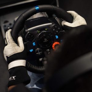 Logitech G29 vs Thrustmaster T300 RS GT différences