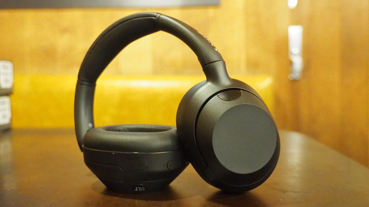 Sony ULT Wear vs Space Q45 vs Space One Pro comparatif
